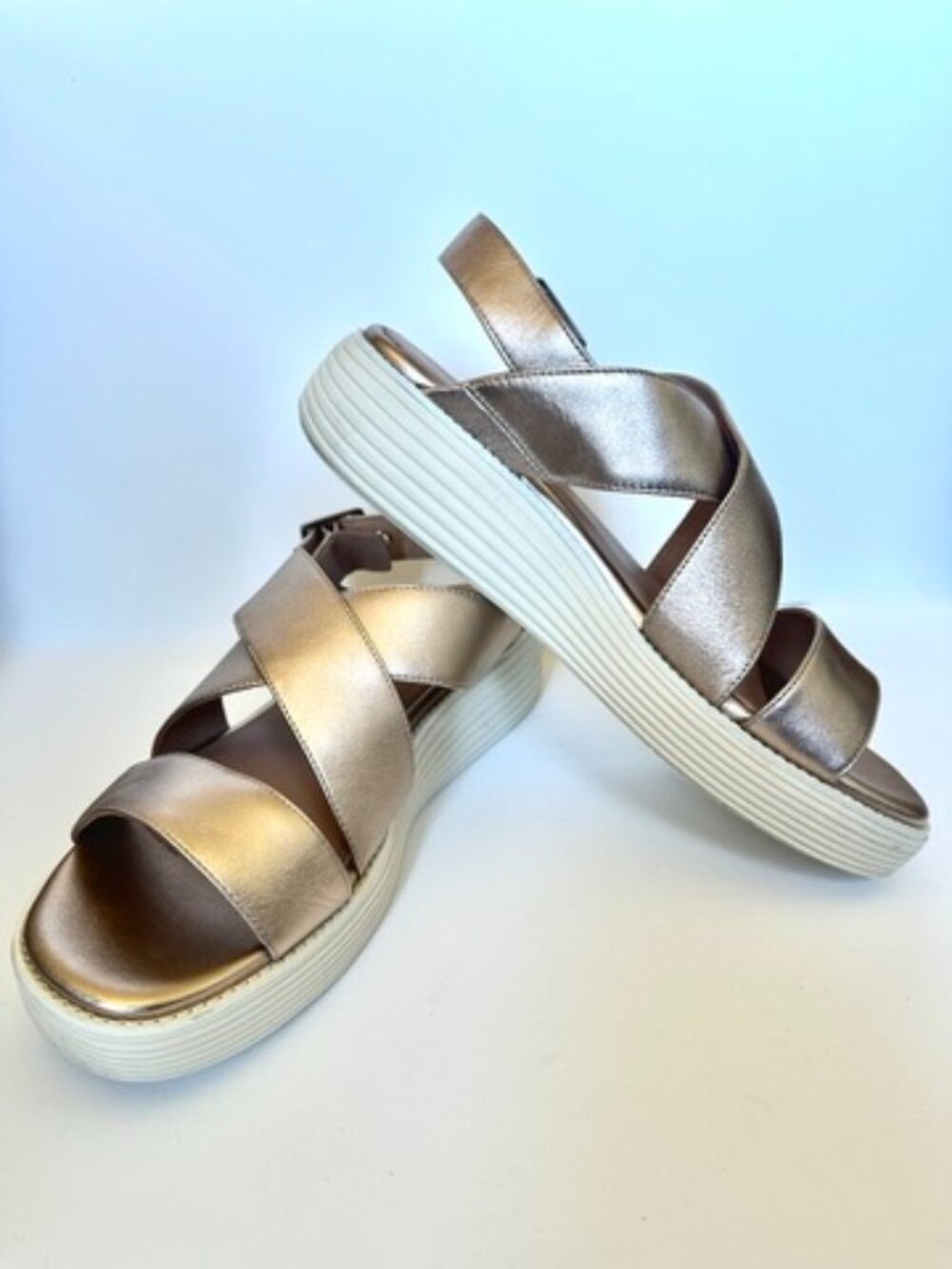 Cole Haan Rose Gold Leather Platform Sandals 9.5 Strappy Comfort Sandals